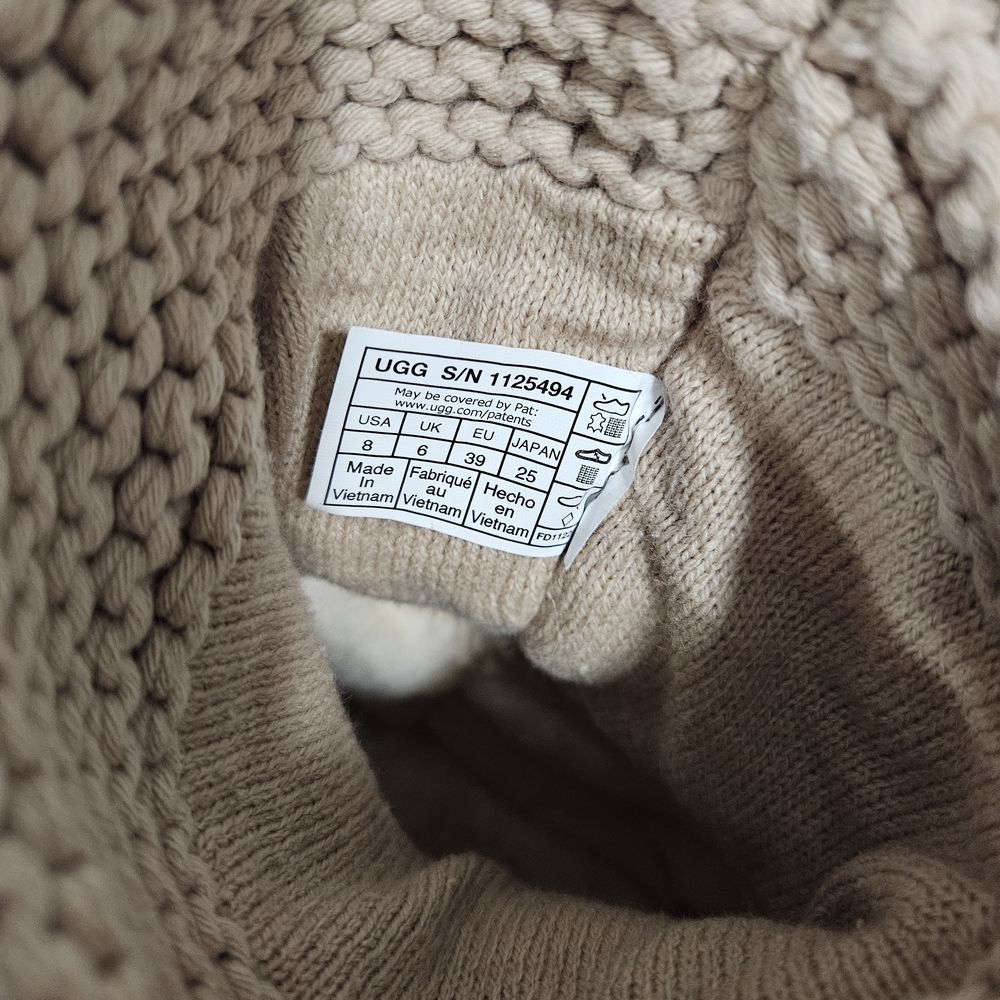 Ugg Chestnut Knit Boots - Picture 6 of 10